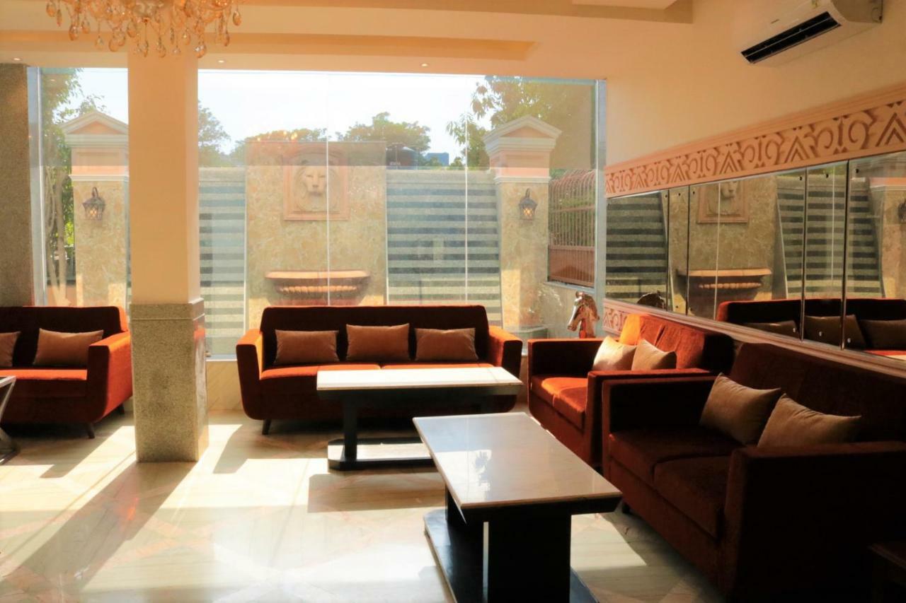 Royal Residence Iffco Chowk Gurgaon Exterior foto