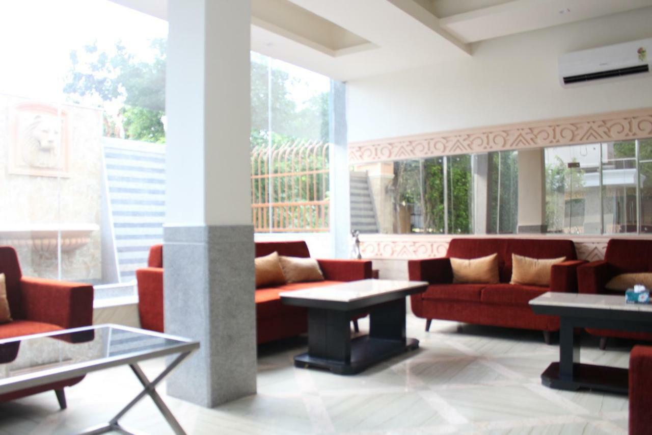 Royal Residence Iffco Chowk Gurgaon Exterior foto