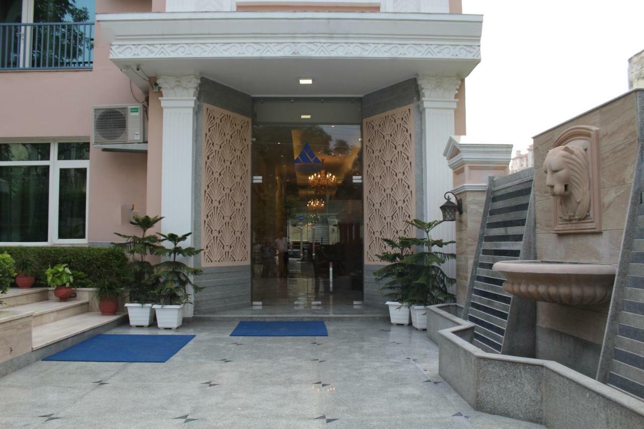 Royal Residence Iffco Chowk Gurgaon Exterior foto