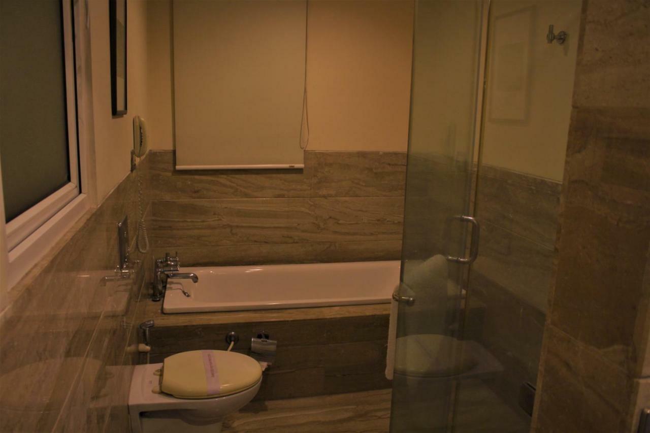 Royal Residence Iffco Chowk Gurgaon Exterior foto