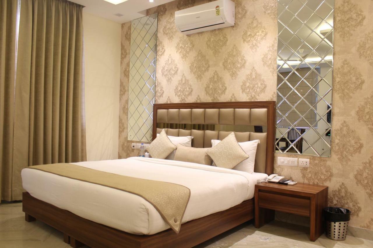 Royal Residence Iffco Chowk Gurgaon Exterior foto