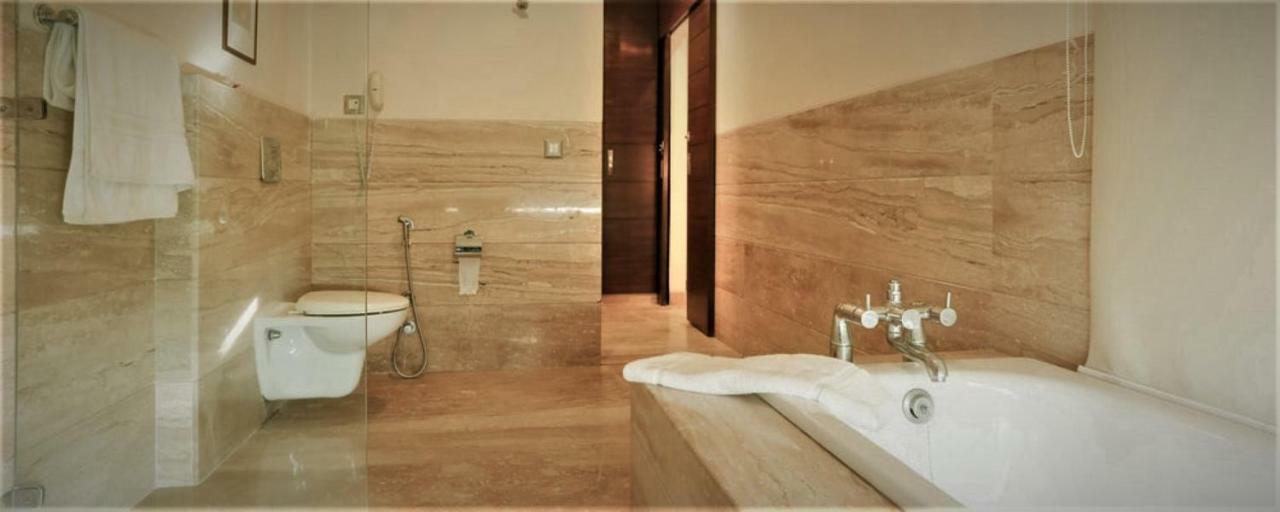 Royal Residence Iffco Chowk Gurgaon Exterior foto